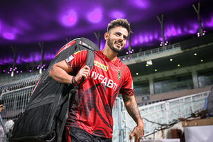 KKR230404NP25553-2.jpg