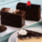 Torta negra con ciruelas