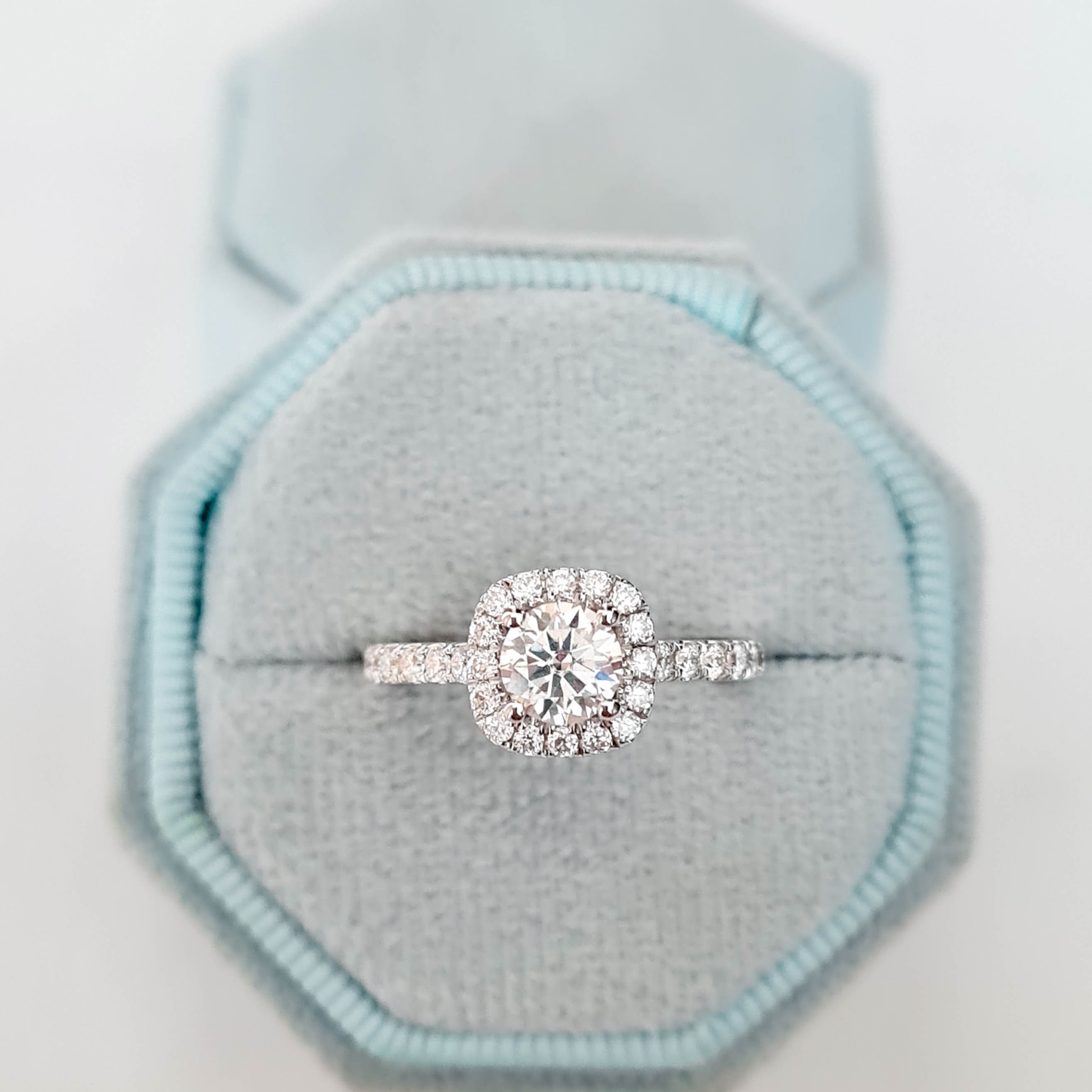 AURA, Anillo de Compromiso, Oro Blanco 14K, Diamante de lab, Redondo 0.60ct