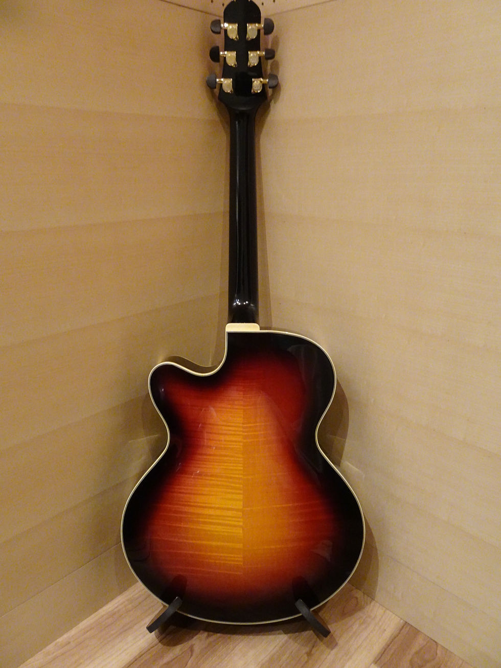 サムネイル： SOLD OUT（完売）◆Oracle Jazz Guitars/Tabacco sunburst .wilkinson PU.2015.（新品★★★・税込）