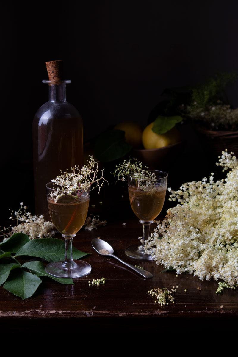 Refreshing elderflower drink