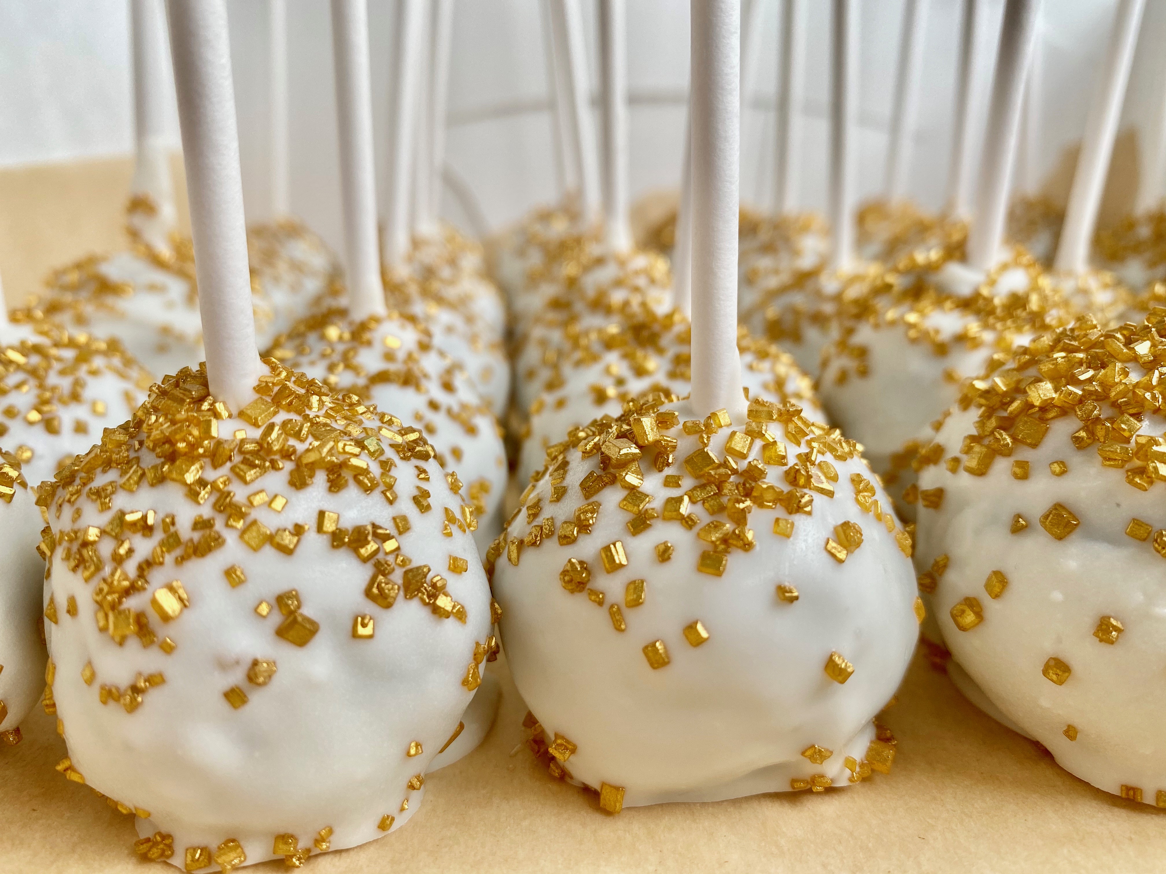 Vanilla Cake Pops