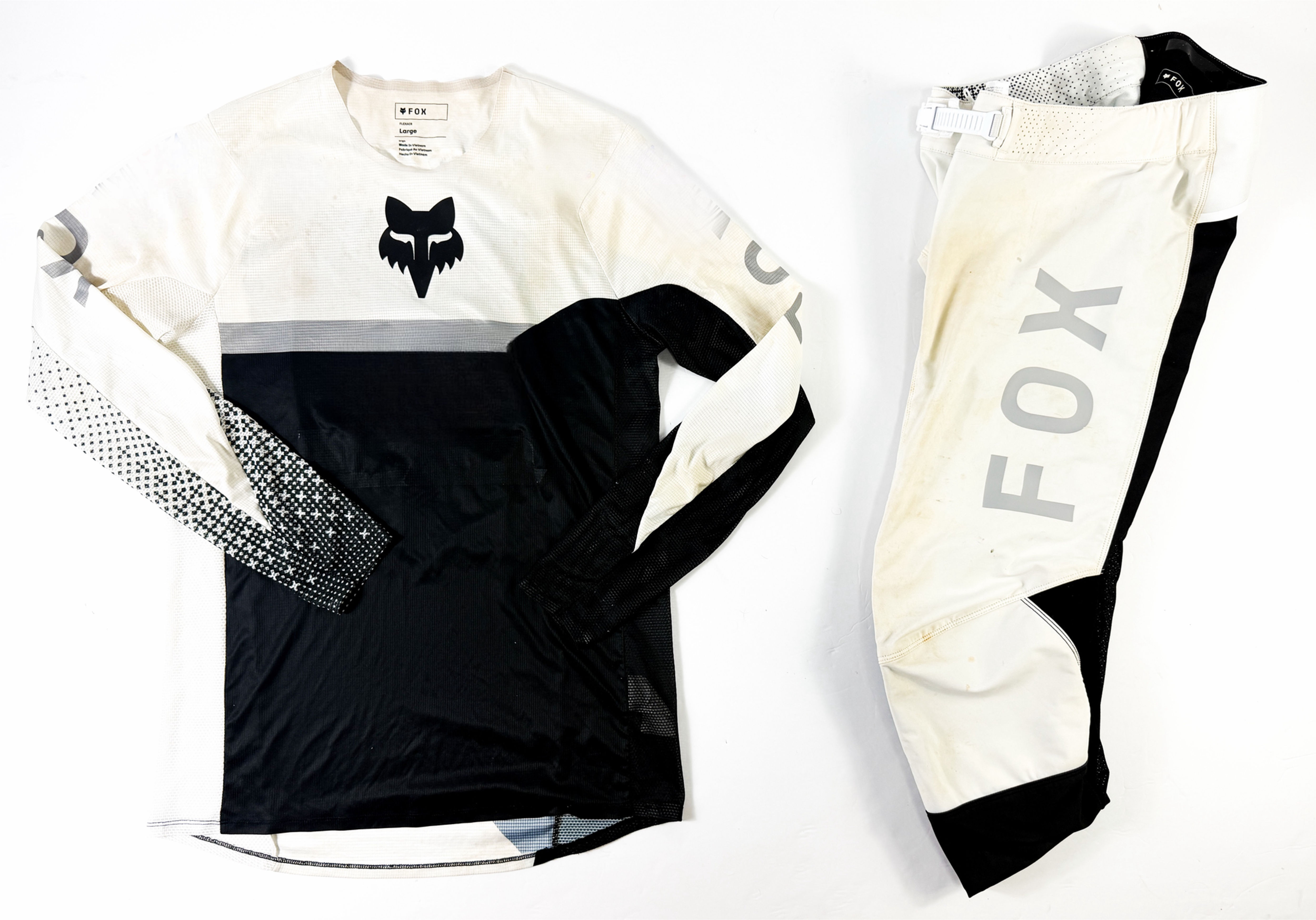 Fox FlexAir black/white gear combo (32/Large)