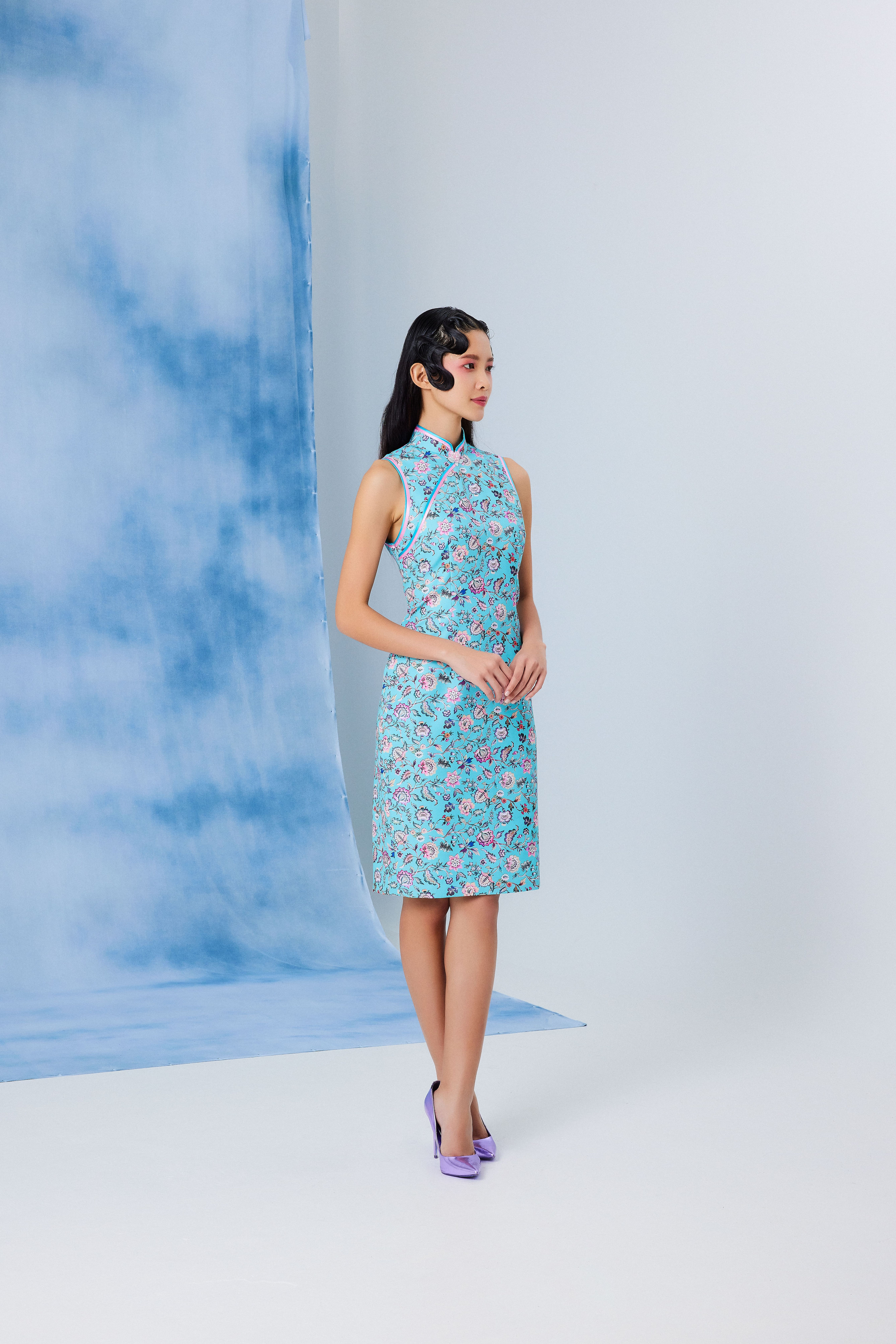 Floral Print Qipao with Double Piping and Lace Applique