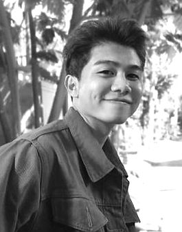 Long Phan Nhat B&W (2)_edited.jpg