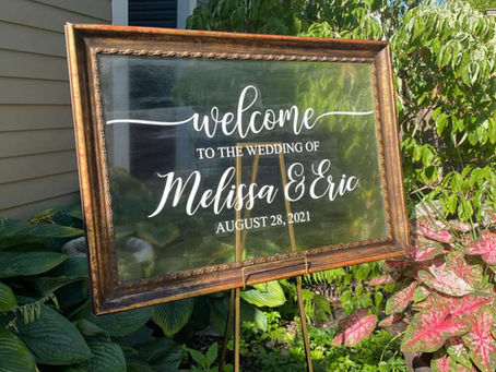 Custom stickers for your wedding (Tips and Ideas)