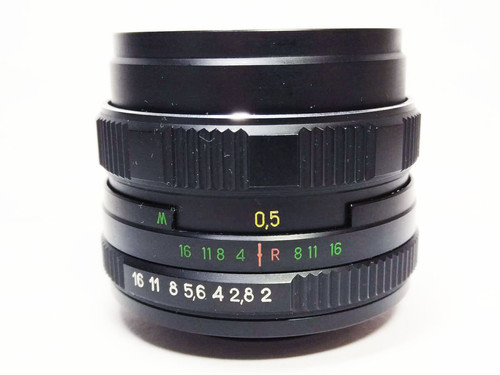 Zenit Helios-44M-6 MC 58mm F2 M42 Mount (used) *Swirly Bokeh