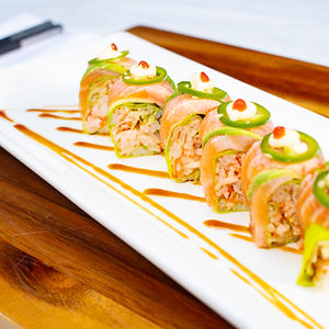 Rouleau de saumon et jalapeño