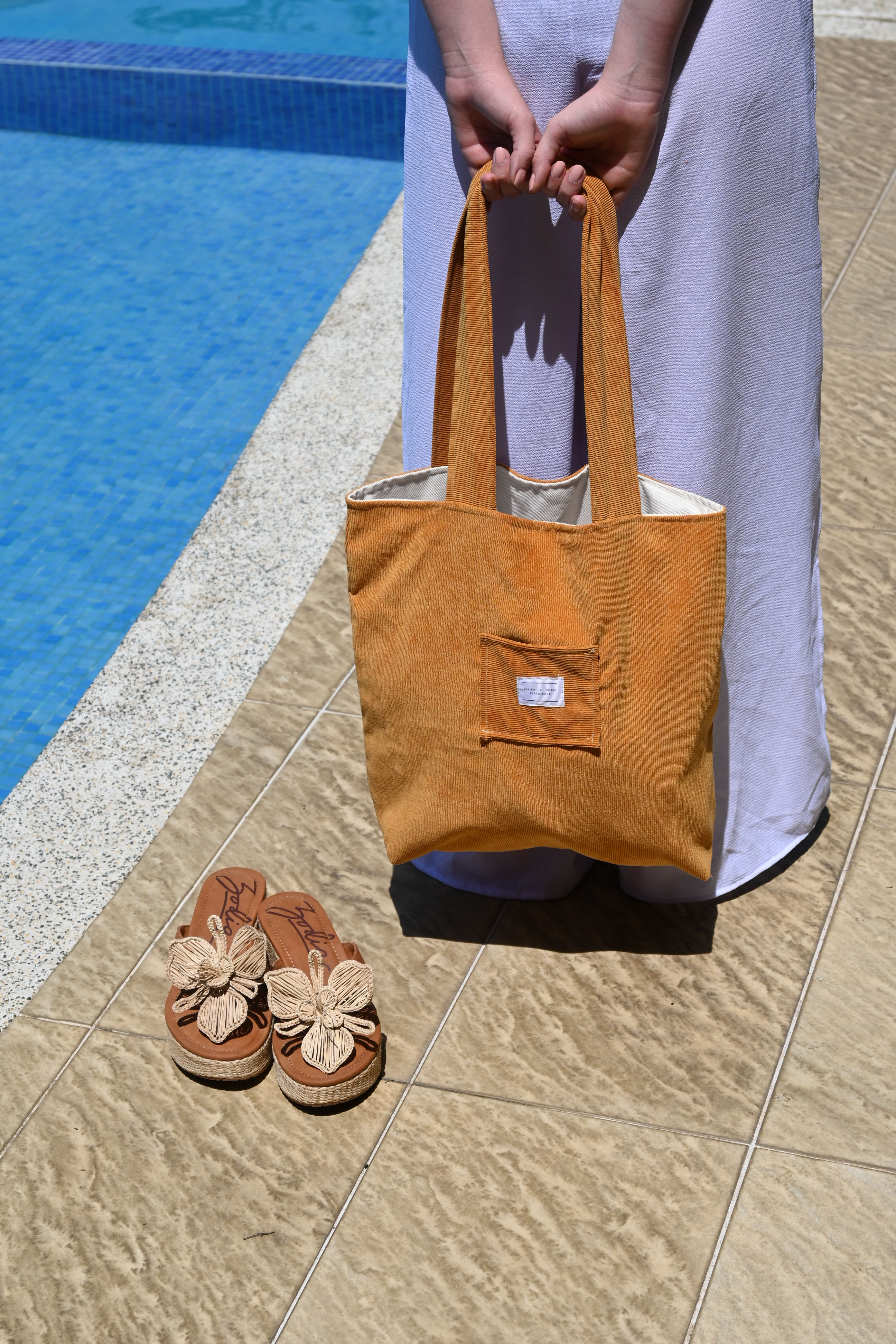 The Muse Tote Bag - Honey - CISILA X TOPIC EXPERIENCE