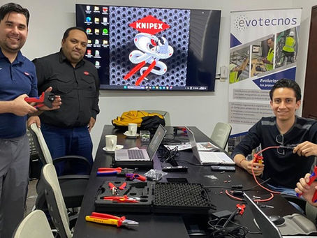 Capacitación de Knipex, enfocada en el uso técnico y especializado de las herramientas para sistemas fotovoltaicos