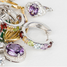Ways To Diversify Your Jewelry Collection