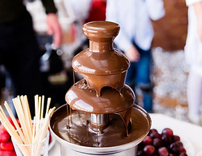 fash-chocolate-fountain-rental-at-party.jpeg