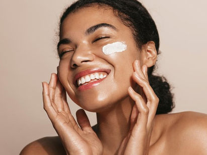 Cuidados com a pele no verão: dicas essenciais para manter a saúde e a beleza da sua pele