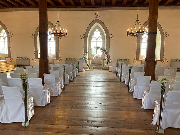 hochzeitsplaner-aargau-schloss- lenzburg-hochzeitsfeier.jpg
