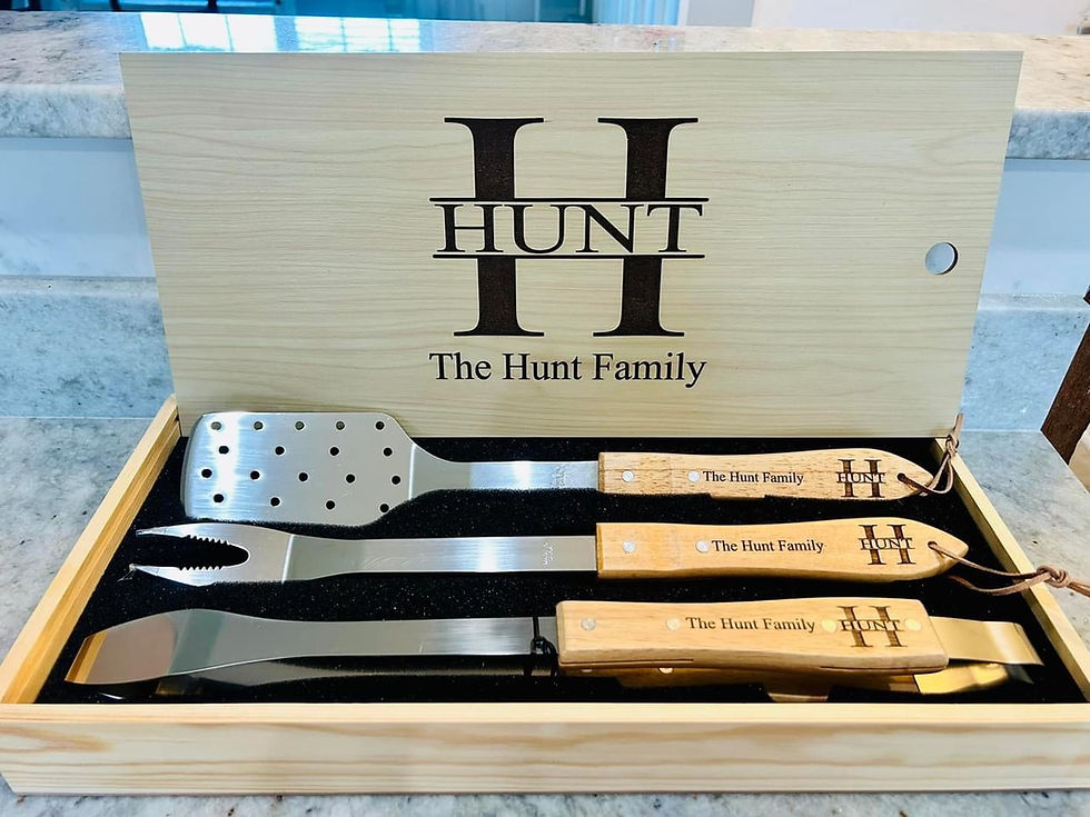 Thumbnail: Personalized Pine BBQ Grilling Set