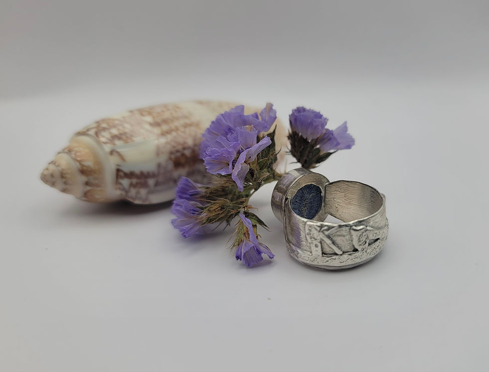 Thumbnail: Blue Ridge Coral Ring