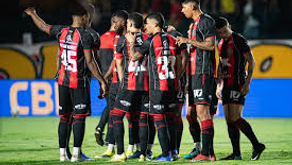 Vitória encaminha vaga na final da Copa do Nordeste com goleada