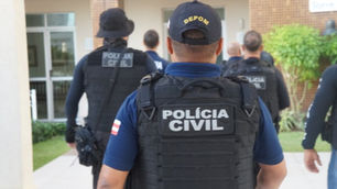 Rui anuncia convocação de 1,7 mil policiais militares e novo concurso da Polícia Civil