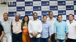 Márcio Marinho se reúne em Salvador com três pré-candidatos a prefeito da oposição do município de Irecê