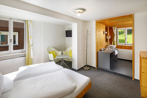 Hotel_Hirschen_Room_615_HotelFotograf.ch