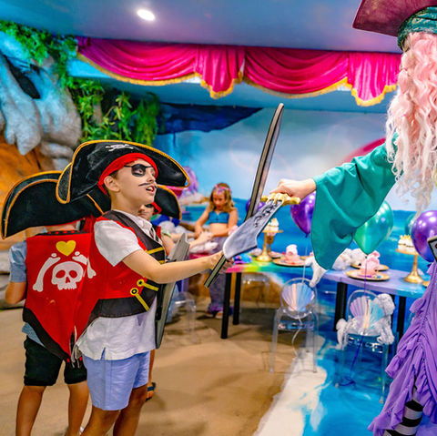 girls make over salon mermaid experiences birthday party venue in Orange County 