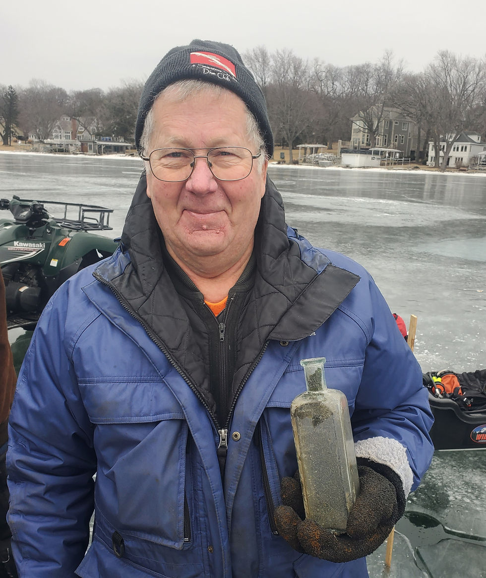 Paul found a really nice blue medicine bottle while he was off with Roger and they both remained dry! Paul told us that normally his little Buddy Tom would have swooped in to grab this beauty for Laura.