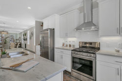 3469 Grace Ave St Louis MO-large-010-016