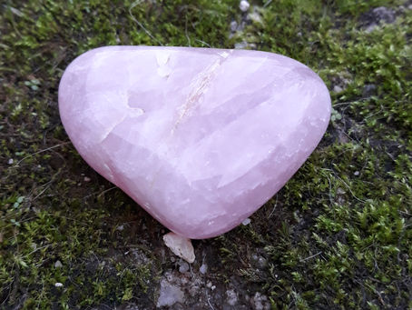 Quartzo rosa e os seus benefícios