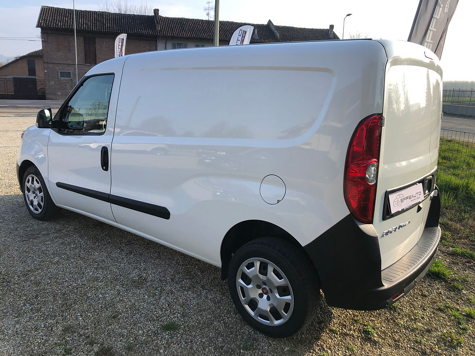 Miniatura: Fiat Doblo 1.6 MJT 105CV PL-TN Cargo Maxi Lamierato