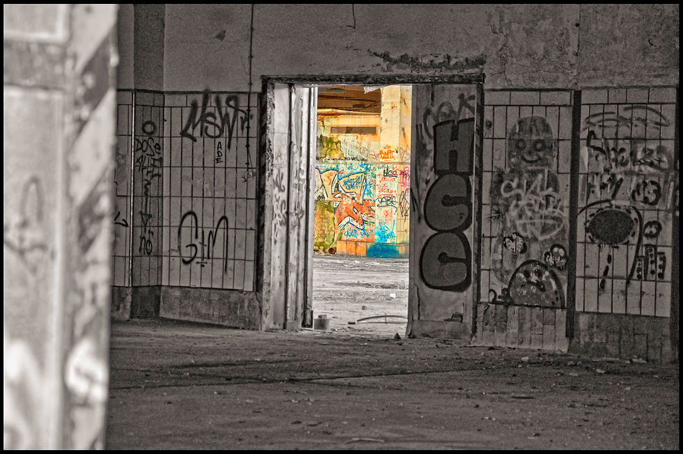 Hallen_Gang_Adobe_exp_19_13_300