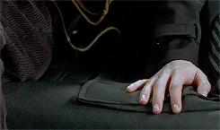 tumblr_p3j2e98BHI1rob81ao1_r1_250.webp