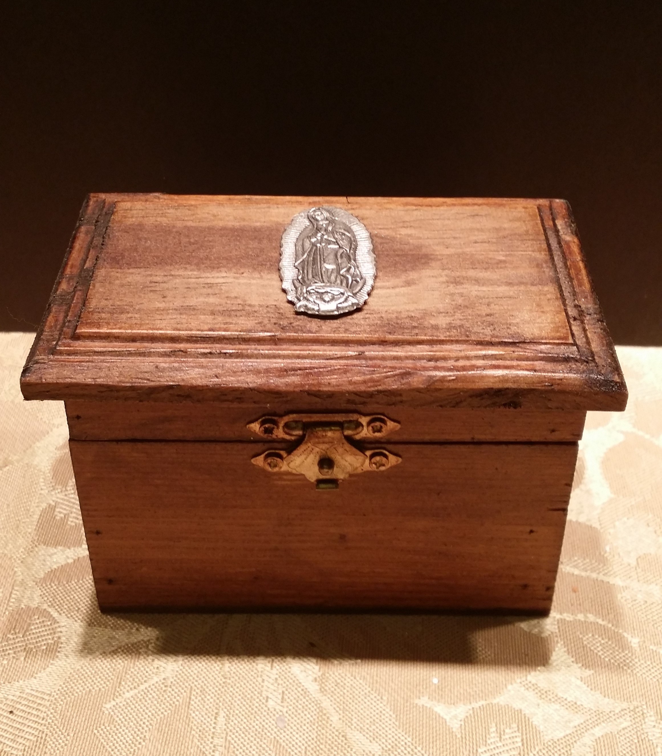 Wooden box -004
