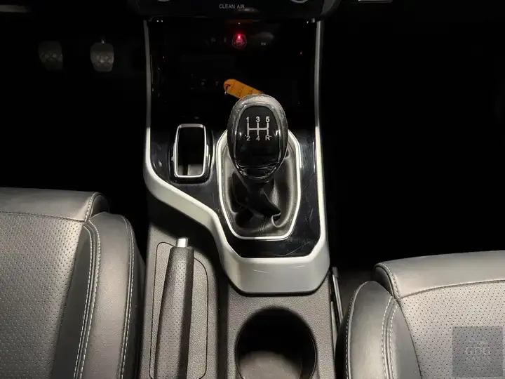 Miniatura: DR Automobiles DR5