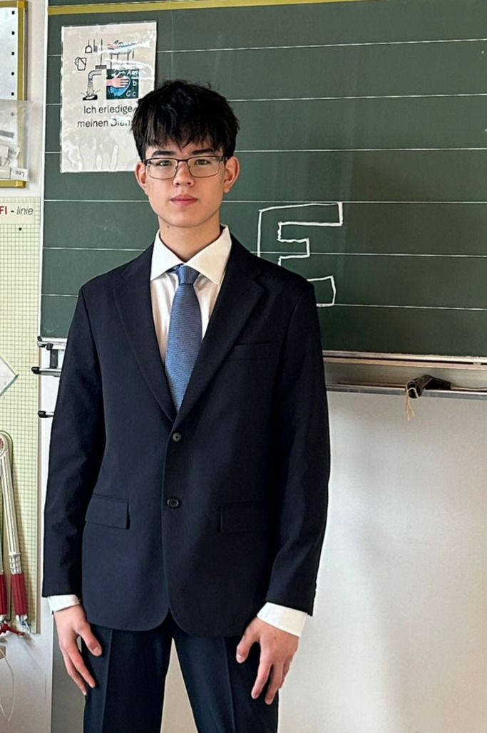 Taketo Maier Profilbild_edited.png