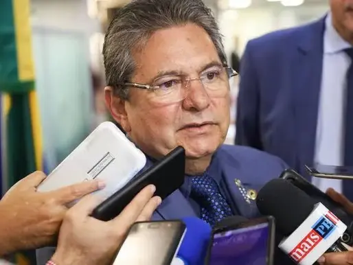 Adriano Galdino parabeniza API-PB pelos 90 anos de fundação