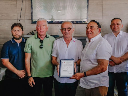 Cícero inicia Prefeitura do Meu Bairro autorizando construção de de praças e pavimnentação de ruas