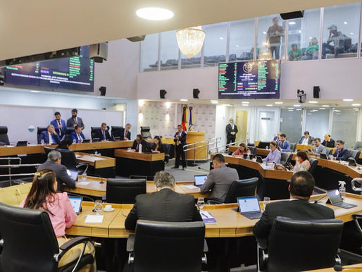 ALPB aprova projeto que permite a autistas permanência de seu acompanhante terapêutico na escola 