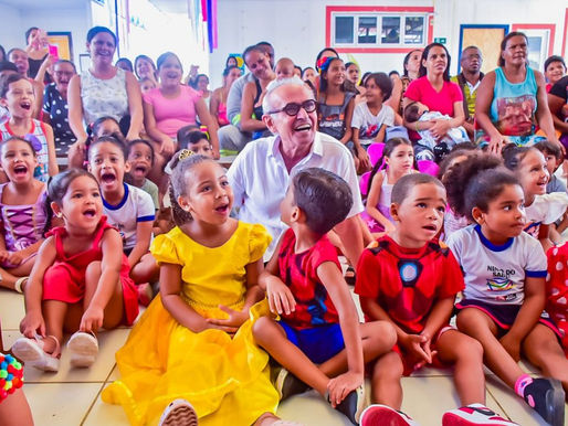 CÃcero Lucena abre Colônia de Férias dos CMEIs e destaca o cuidado da Prefeitura com as crianças enquanto pais e mães trabalham