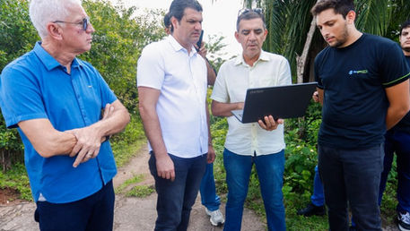 Leo Bezerra destaca uso de tecnologia nos serviços de manutenção do pavimento de vias em João Pessoa
