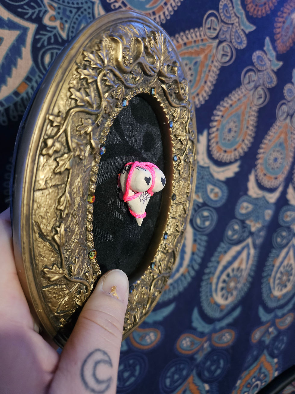 Thumbnail: Bondage Boob Heart