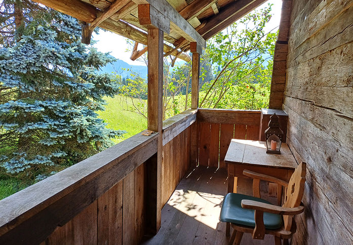 Ferienhaus, Berghütte, Maiensäss, Almhütte, Alphütte, Hütte, Rustico mieten www.berghuetten-mieten.ch rent cabin Switzerland