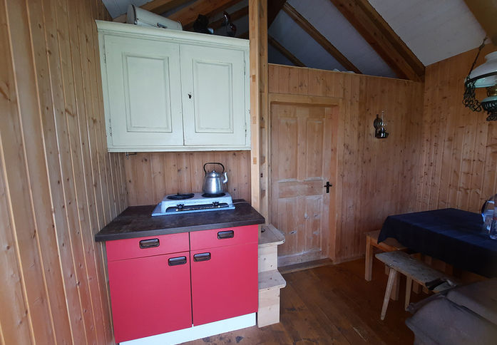 Chalet Ferienhaus Maiensäss, Rustico, Berghütte mieten Schweiz, Switzerland, rent Cabin www.berghuetten-mieten.ch
