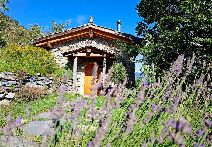 Ferienhaus, Almhütte, Alphütte, Maiensäss, Selbstversorgerhütte www.berghuetten-mieten.ch Schweiz, Österreich Selbstversorgerhütte Rustico Rent Cabin Switzerland Austria