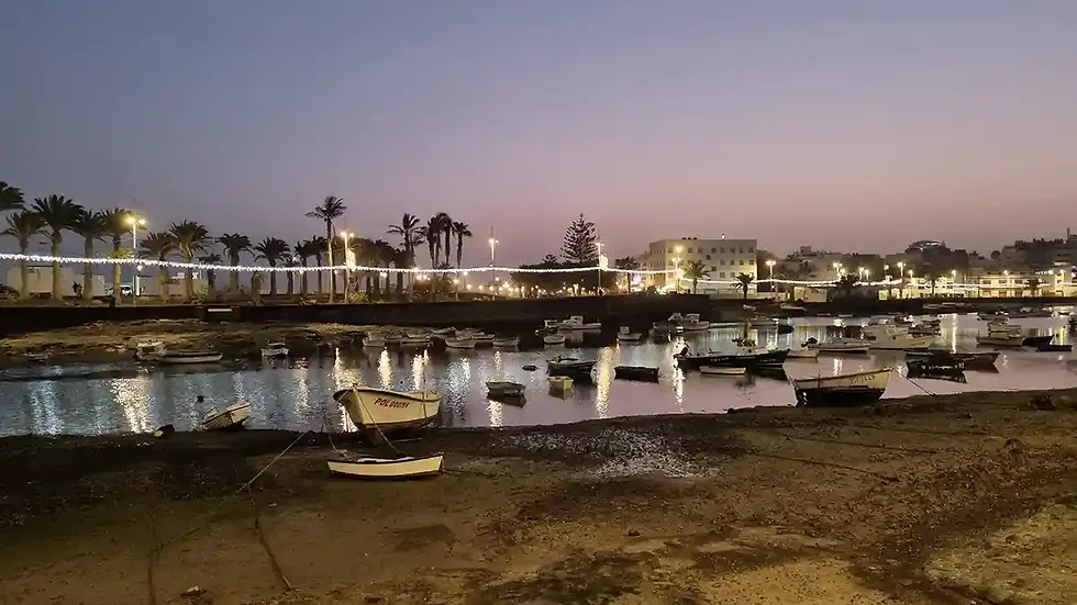 Blogbild: Weihnachtsstimmung auf Lanzarote in Arrecife, Charco de San Ginés - Wortfeger Atelier