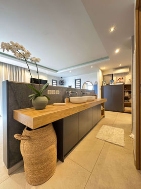 Meuble de salle de bains sur-mesure