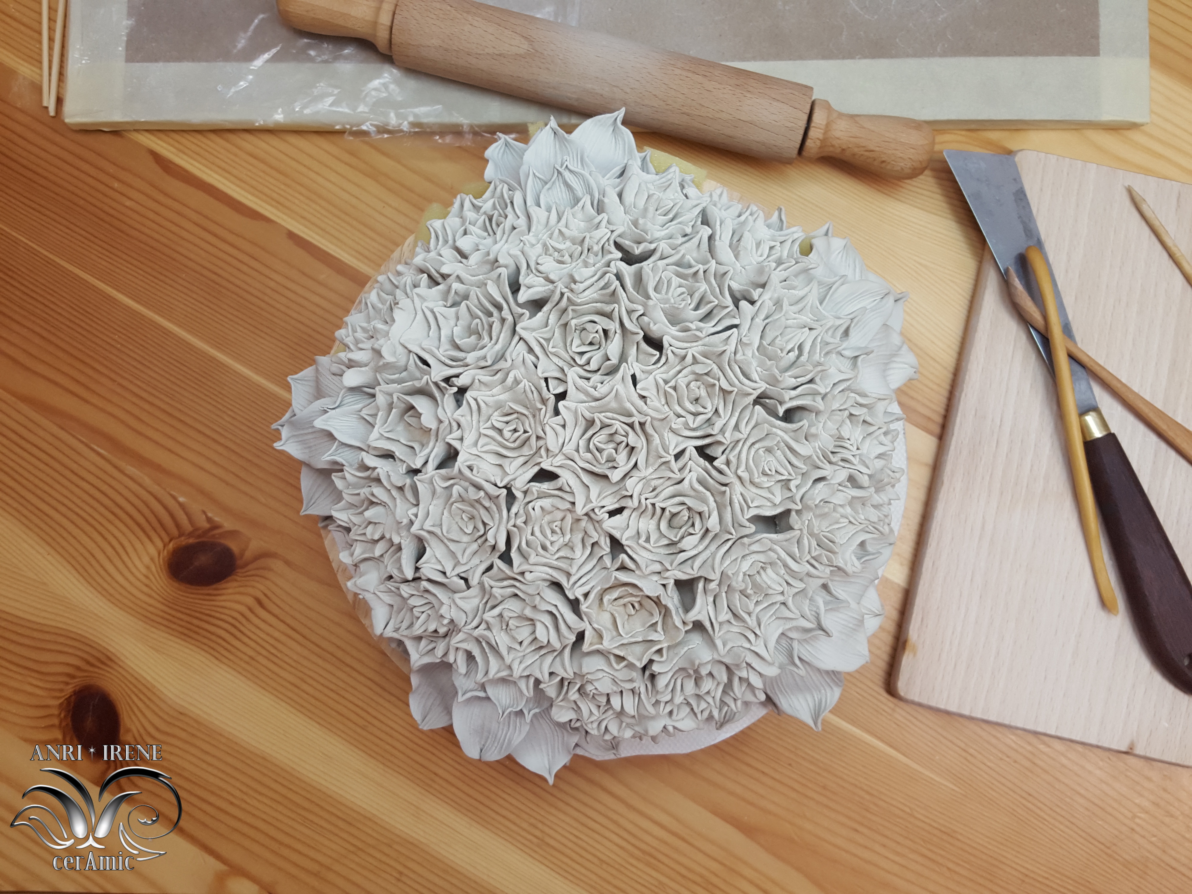 Ceramic wall flowers