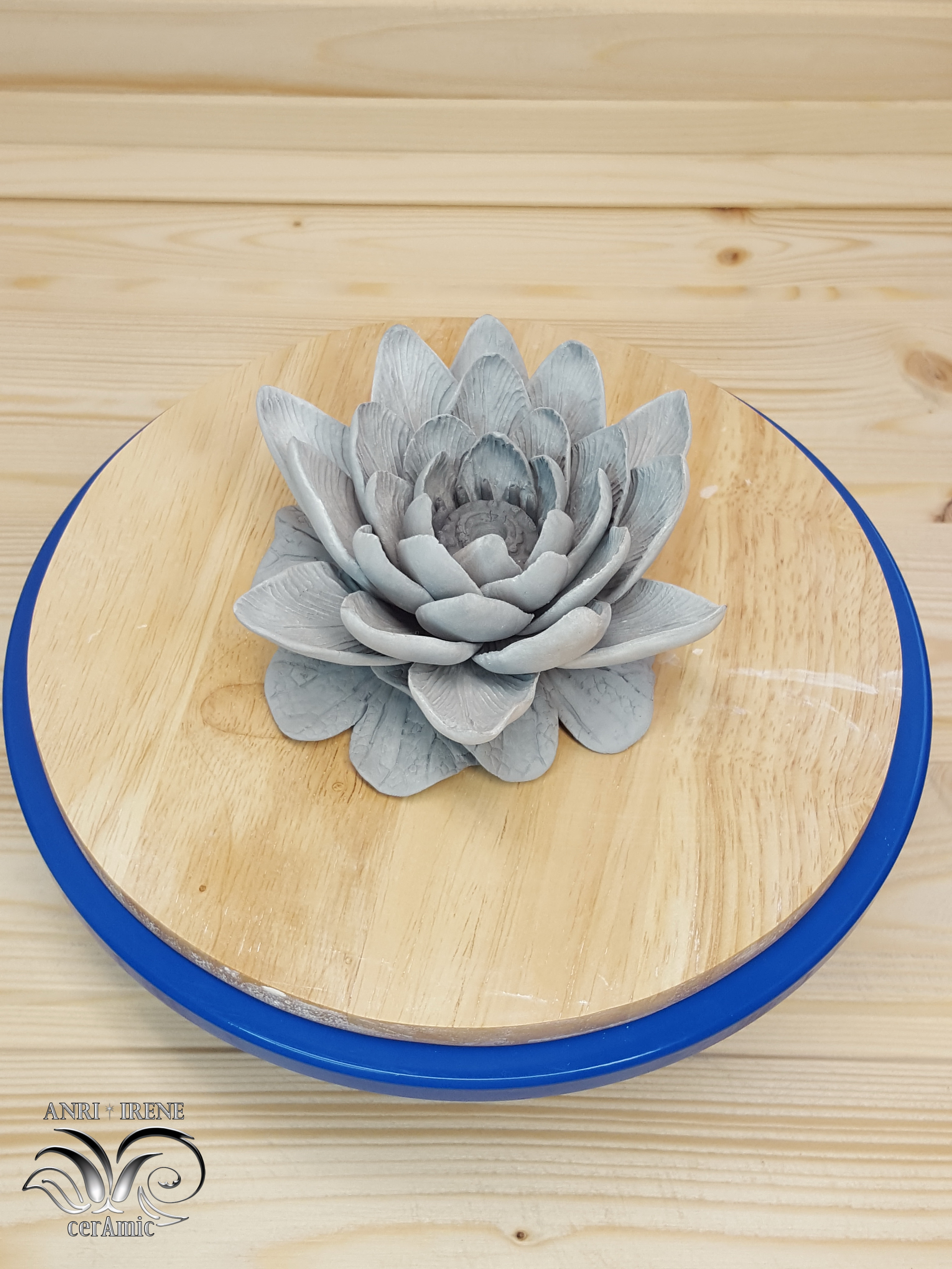 Ceramic lily