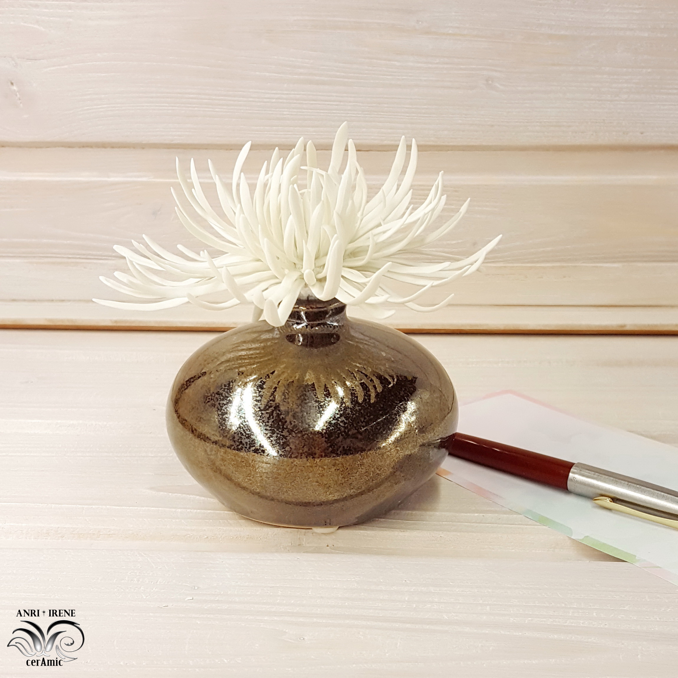 Porcelain chrysanthemum ceramic