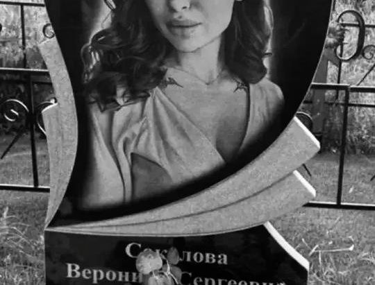 Выпала из окна в день первого свидания... Казахстанка добивается пересмотра расследования гибели дочери