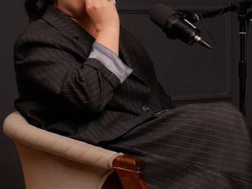 «14 лет я молчала, не выносила напоказ, хранила все в себе». В казнете обсуждают интервью жены Турсынбека Кабатова